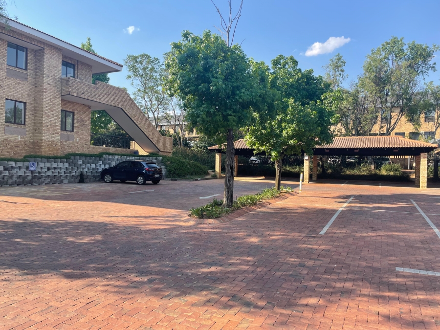 To Let commercial Property for Rent in Vorna Valley Gauteng