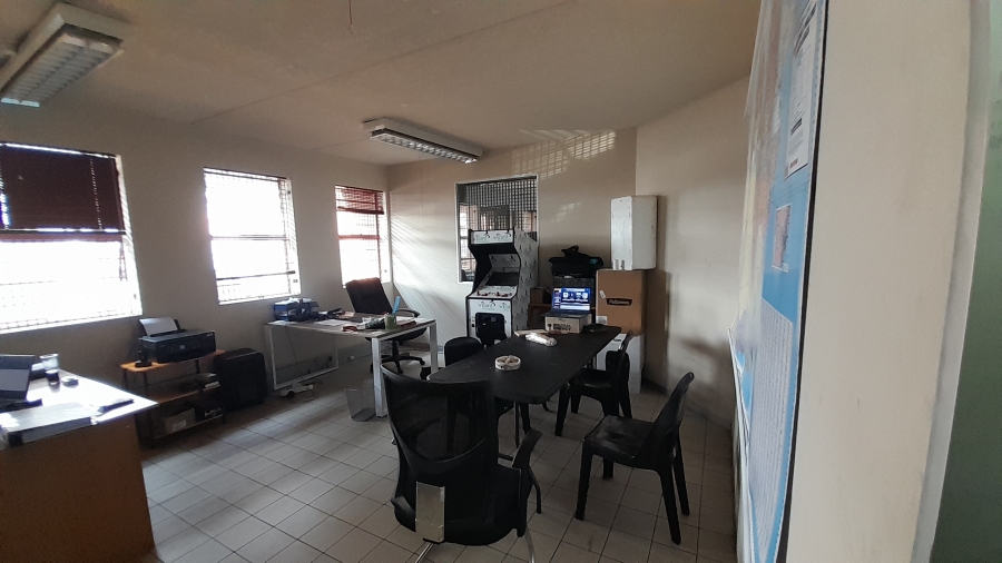 To Let commercial Property for Rent in Randjespark Gauteng