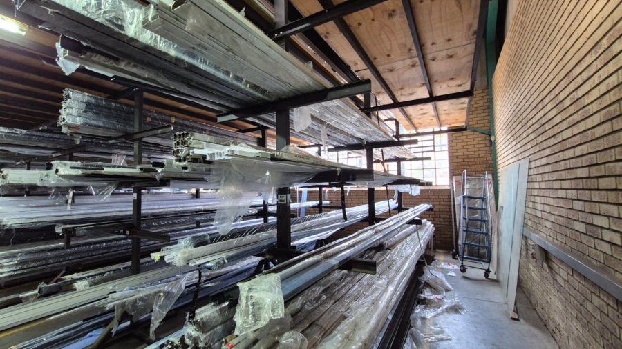To Let commercial Property for Rent in Hennops Park Industrial Gauteng