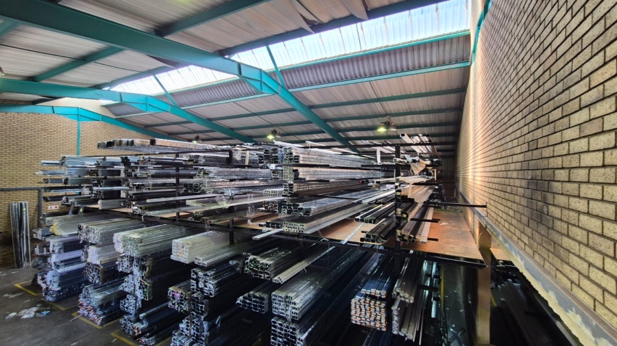 To Let commercial Property for Rent in Hennops Park Industrial Gauteng