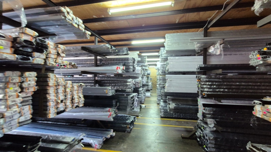 To Let commercial Property for Rent in Hennops Park Industrial Gauteng