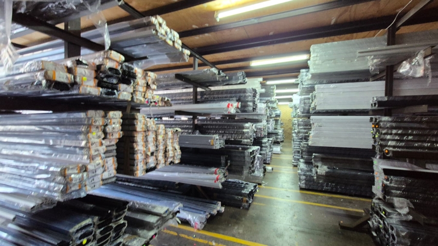 To Let commercial Property for Rent in Hennops Park Industrial Gauteng