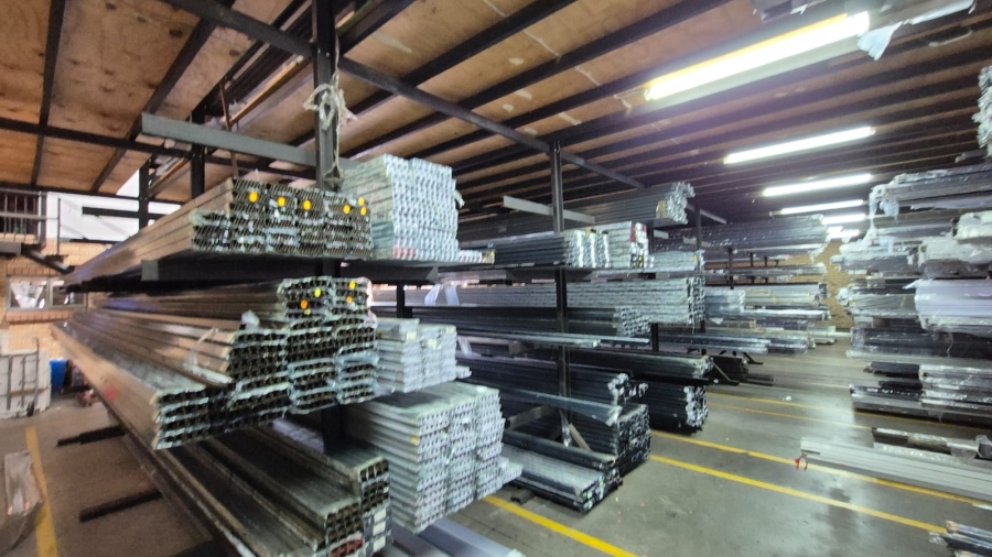To Let commercial Property for Rent in Hennops Park Industrial Gauteng