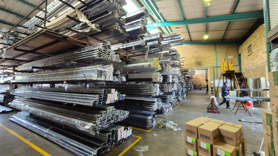 To Let commercial Property for Rent in Hennops Park Industrial Gauteng