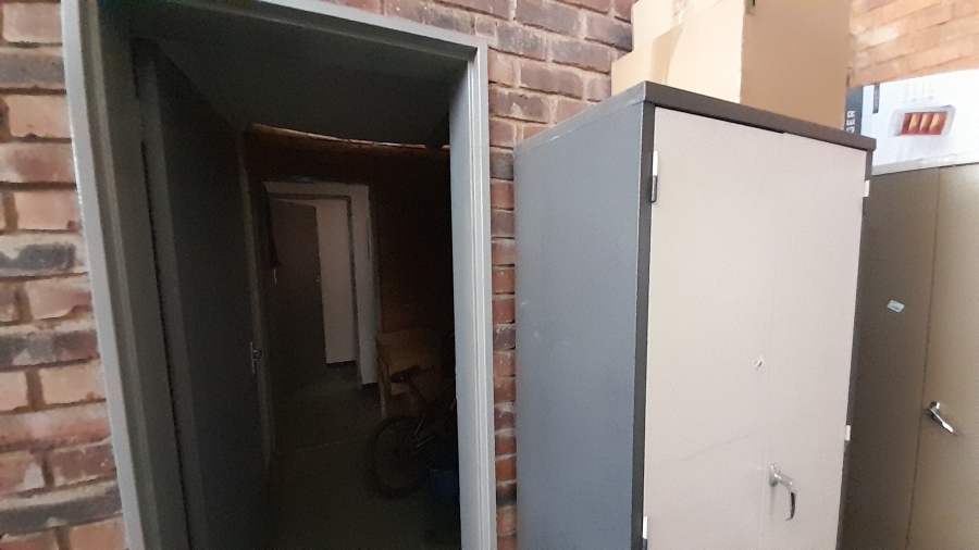 To Let commercial Property for Rent in Halfway House Gauteng