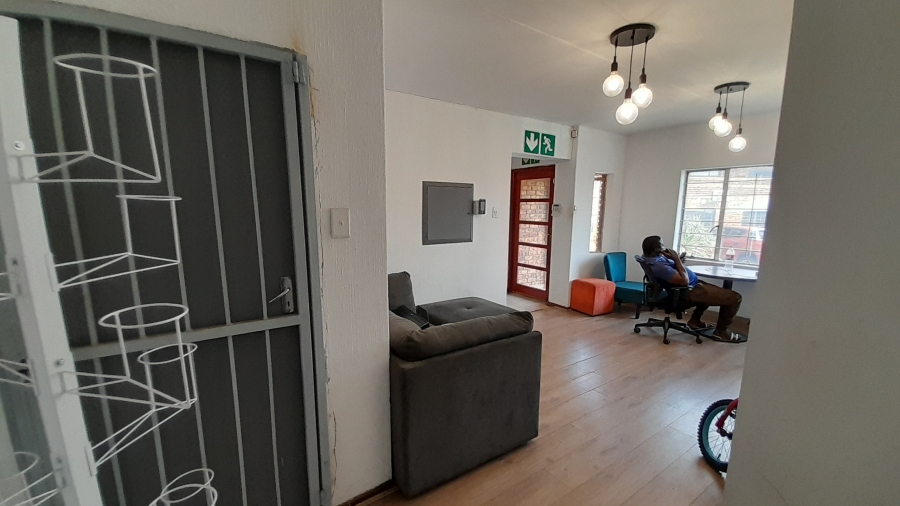 To Let commercial Property for Rent in Halfway House Gauteng