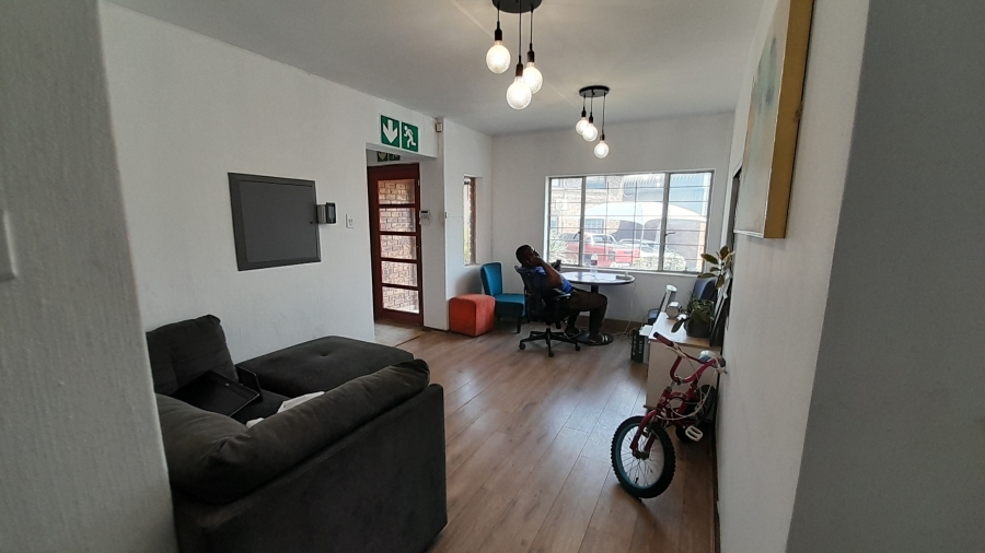 To Let commercial Property for Rent in Halfway House Gauteng