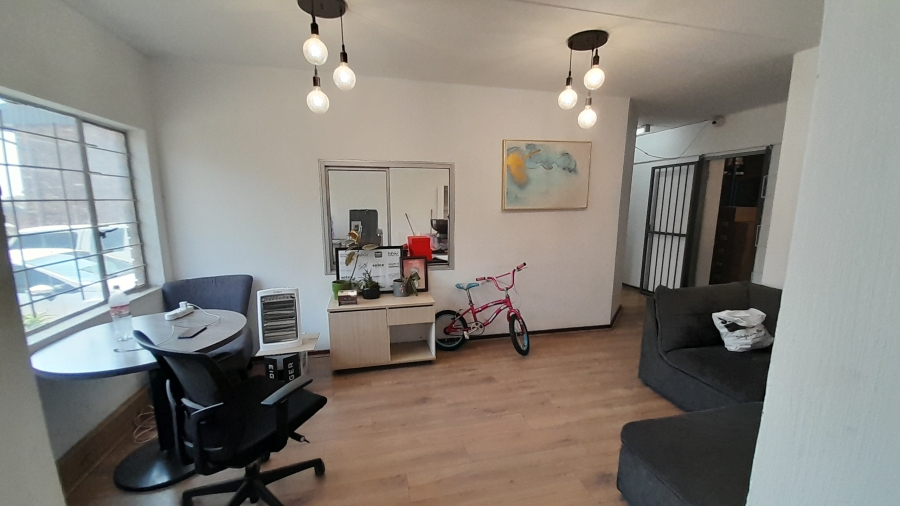 To Let commercial Property for Rent in Halfway House Gauteng
