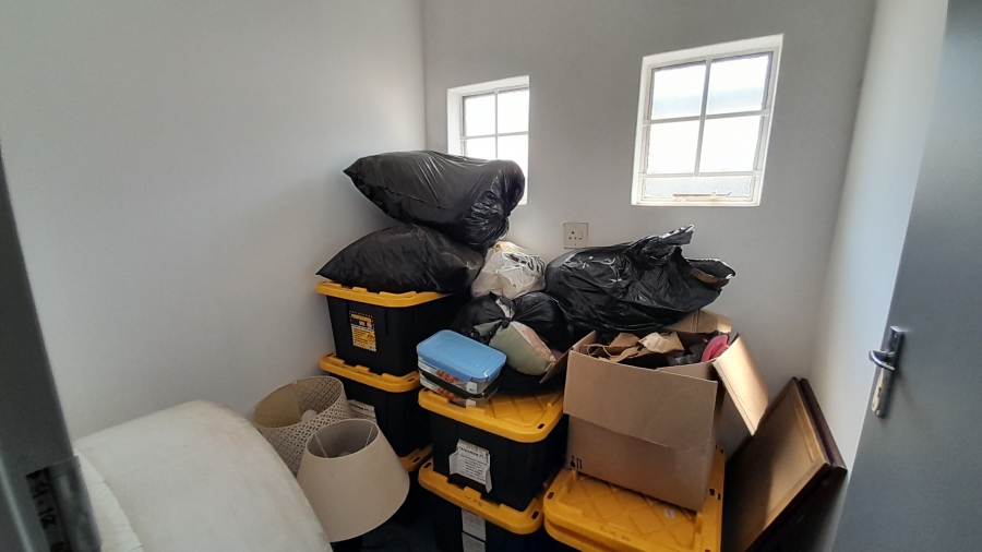 To Let commercial Property for Rent in Halfway House Gauteng