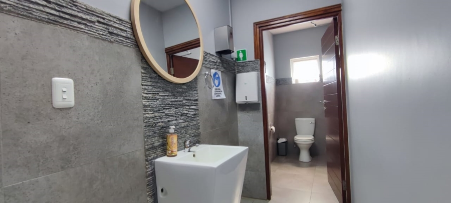 Commercial Property for Sale in Knoppieslaagte Gauteng