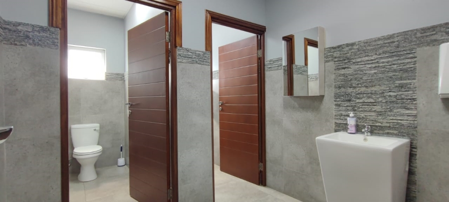 Commercial Property for Sale in Knoppieslaagte Gauteng