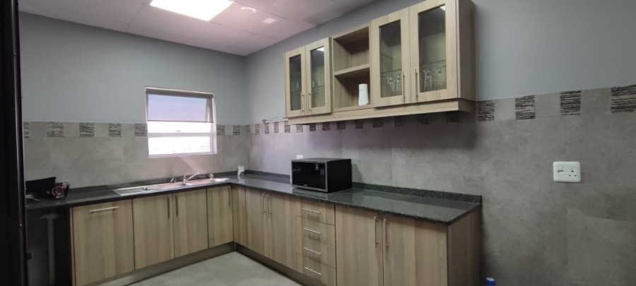 Commercial Property for Sale in Knoppieslaagte Gauteng