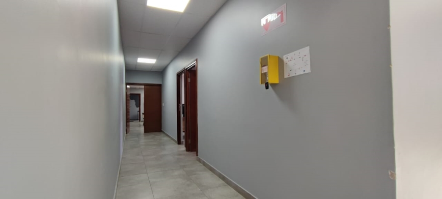 Commercial Property for Sale in Knoppieslaagte Gauteng