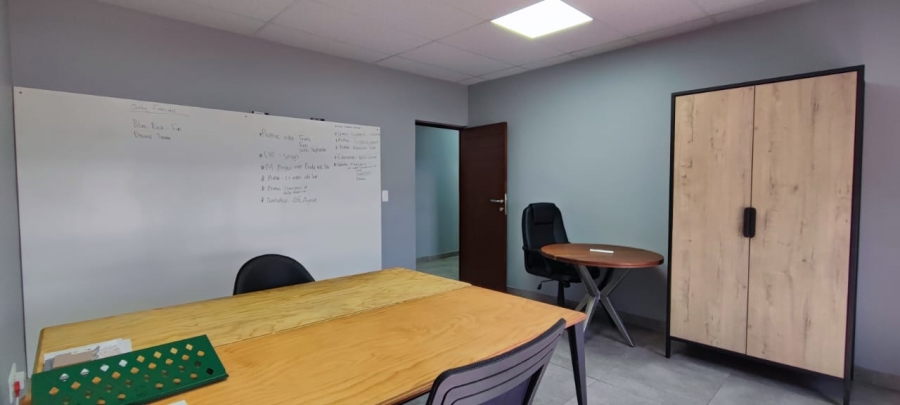 Commercial Property for Sale in Knoppieslaagte Gauteng