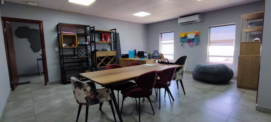 Commercial Property for Sale in Knoppieslaagte Gauteng