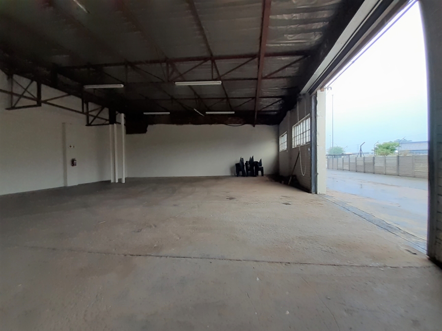 Commercial Property for Sale in Rosslyn Gauteng