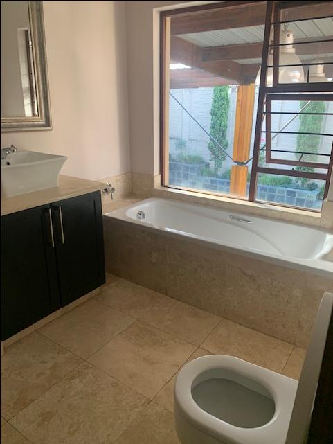 To Let 5 Bedroom Property for Rent in Bryanston Gauteng