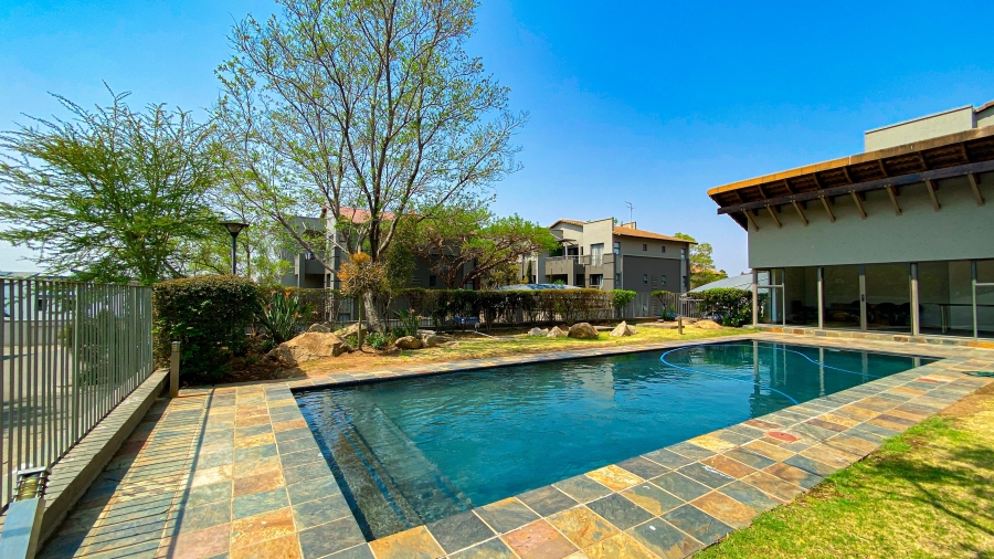 To Let 2 Bedroom Property for Rent in Rivonia Gauteng