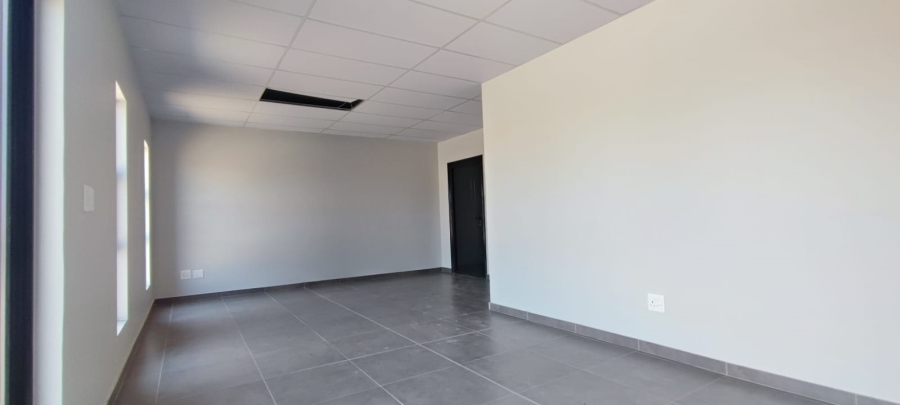 Commercial Property for Sale in Knoppieslaagte Gauteng