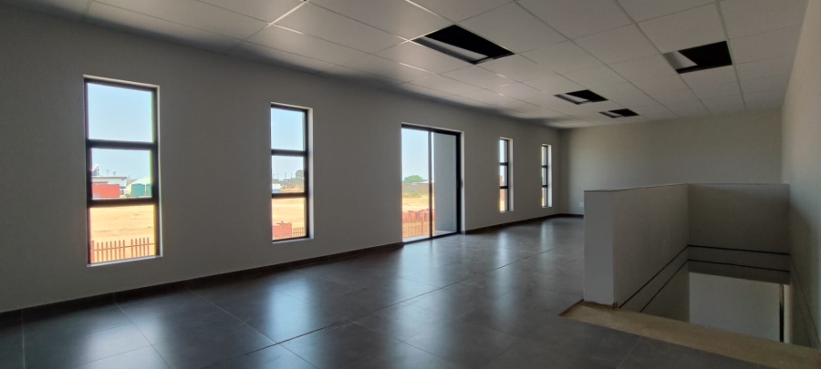 Commercial Property for Sale in Knoppieslaagte Gauteng