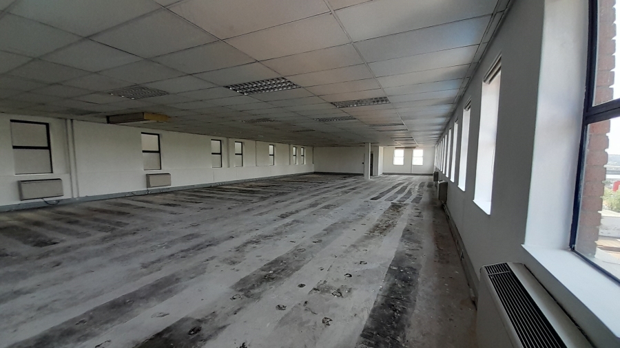 To Let commercial Property for Rent in Randjespark Gauteng