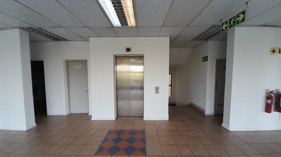 To Let commercial Property for Rent in Randjespark Gauteng
