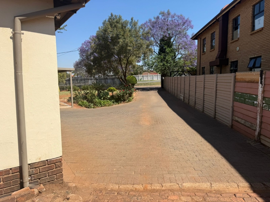 Commercial Property for Sale in Erasmia Gauteng