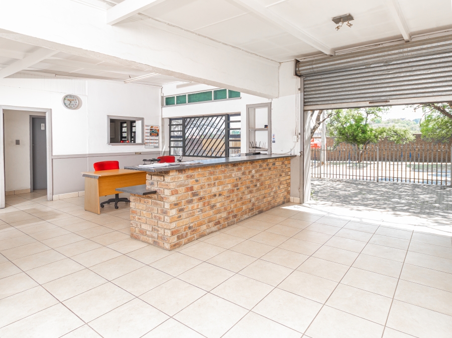 Commercial Property for Sale in Fontainebleau Gauteng