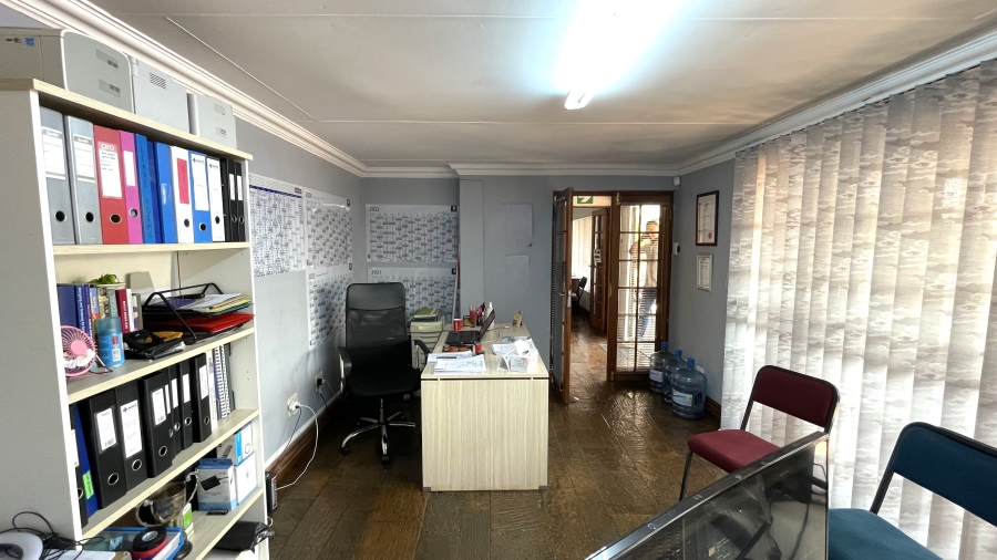 Commercial Property for Sale in Sinoville Gauteng