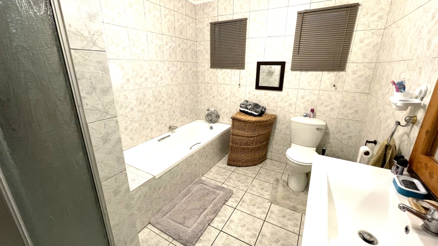 Commercial Property for Sale in Sinoville Gauteng