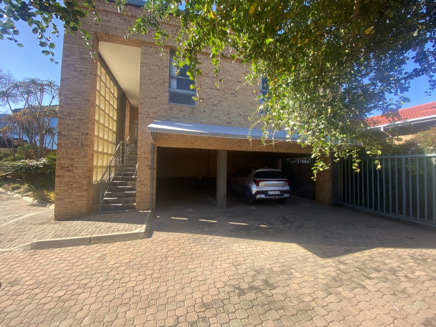 To Let commercial Property for Rent in Bedfordview Gauteng