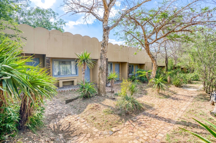 Commercial Property for Sale in Chartwell Gauteng