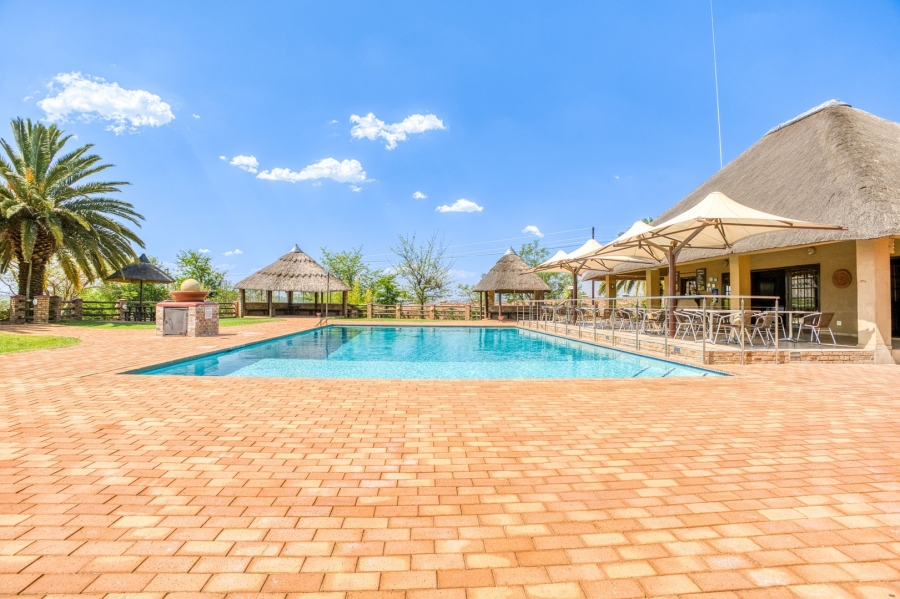 Commercial Property for Sale in Chartwell Gauteng