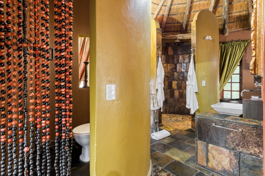 Commercial Property for Sale in Chartwell Gauteng