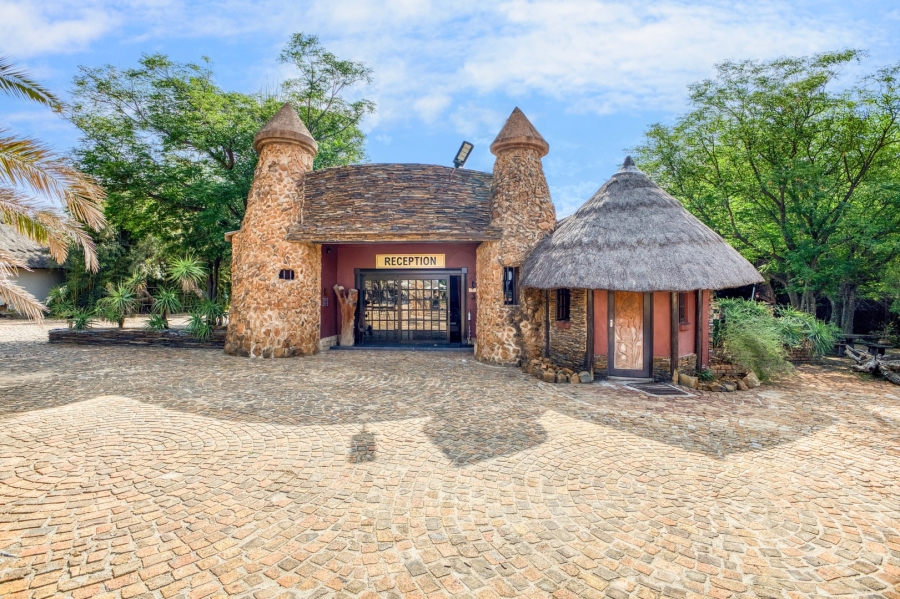 Commercial Property for Sale in Chartwell Gauteng