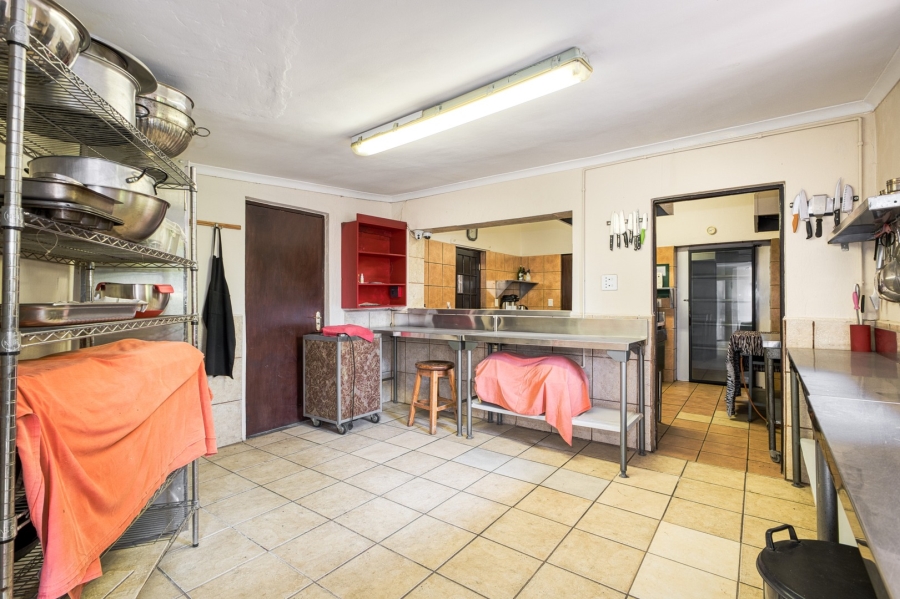 Commercial Property for Sale in Chartwell Gauteng