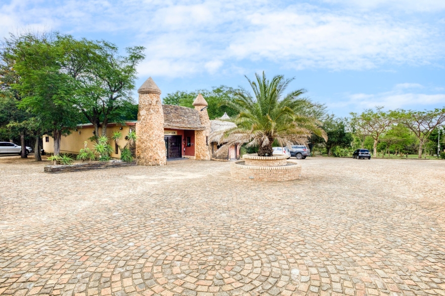 Commercial Property for Sale in Chartwell Gauteng