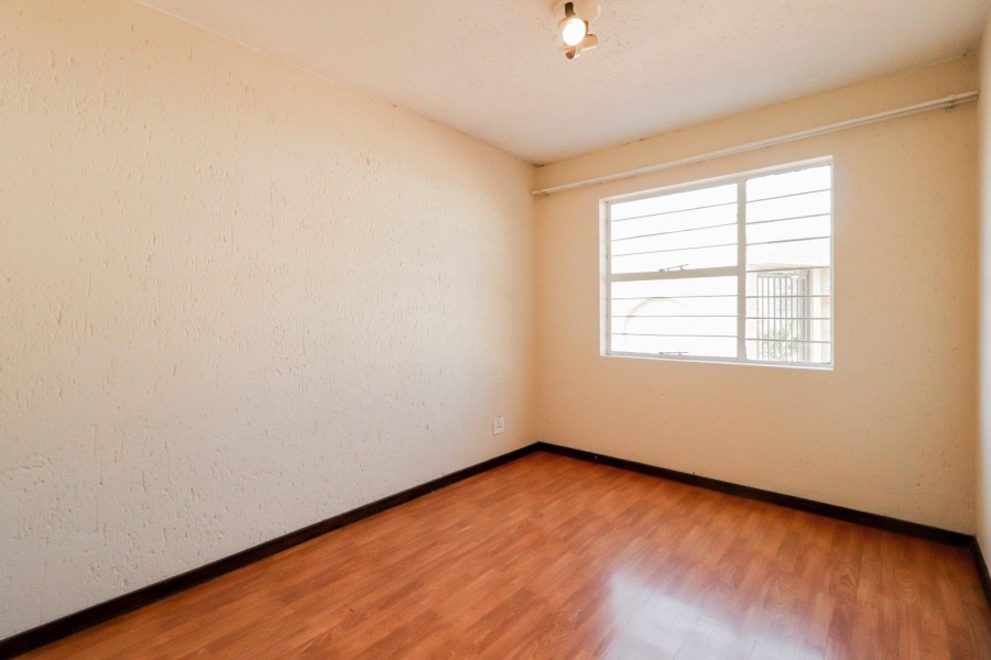 2 Bedroom Property for Sale in Townsview Gauteng