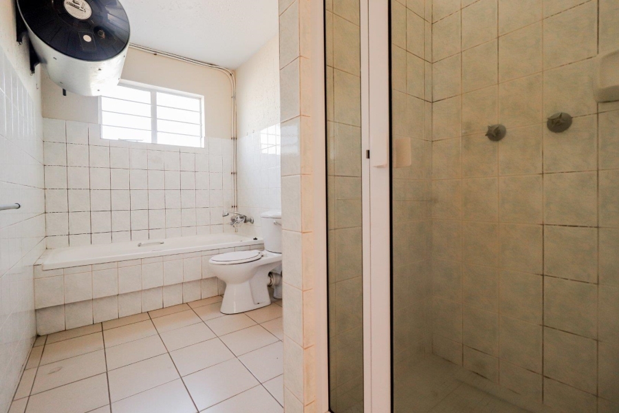 2 Bedroom Property for Sale in Townsview Gauteng