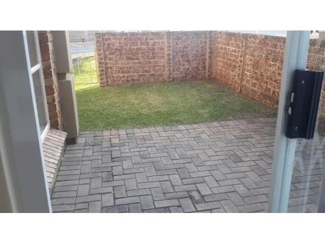 To Let 2 Bedroom Property for Rent in Liefde en Vrede Gauteng