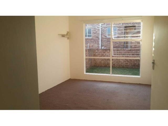 To Let 2 Bedroom Property for Rent in Liefde en Vrede Gauteng
