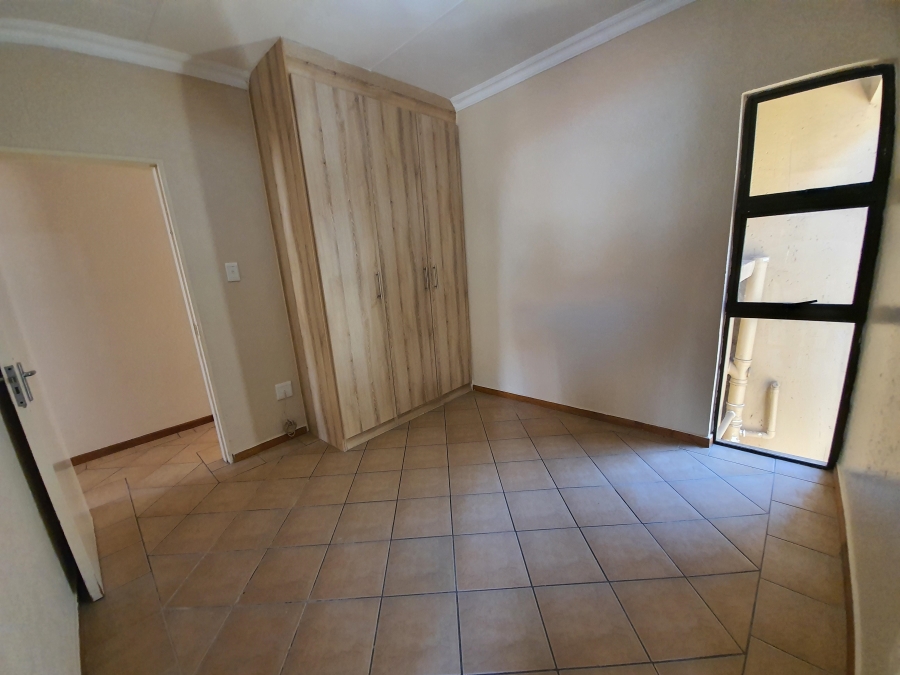 To Let 3 Bedroom Property for Rent in Oriel Gauteng