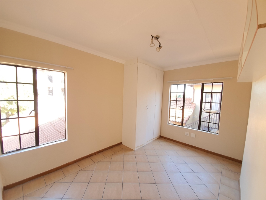 To Let 3 Bedroom Property for Rent in Oriel Gauteng