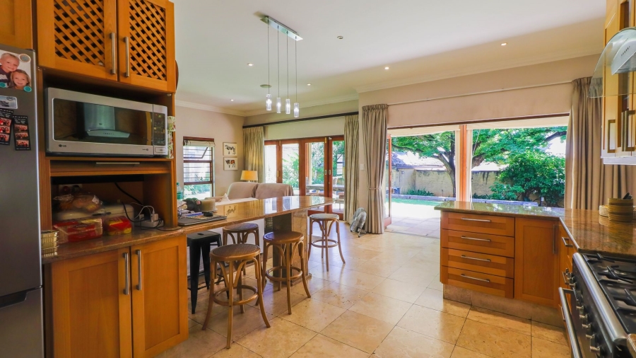 To Let 5 Bedroom Property for Rent in Bryanston Gauteng