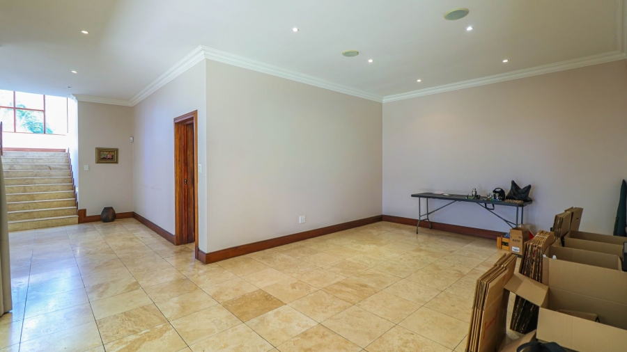 To Let 5 Bedroom Property for Rent in Bryanston Gauteng
