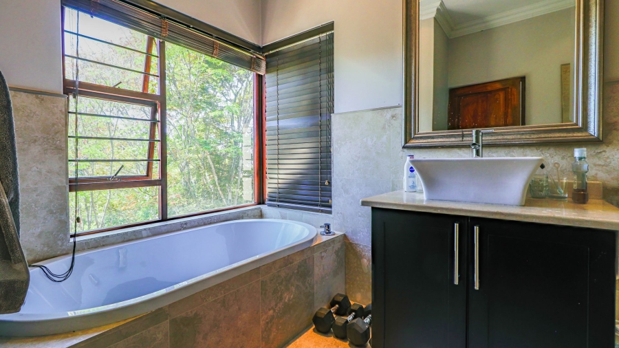 To Let 5 Bedroom Property for Rent in Bryanston Gauteng