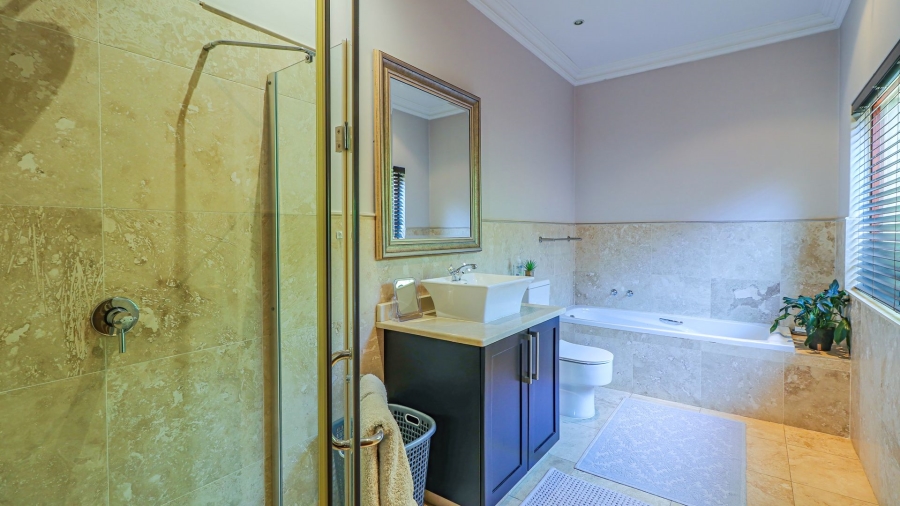 To Let 5 Bedroom Property for Rent in Bryanston Gauteng