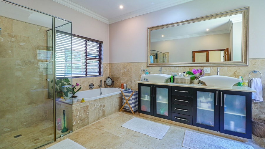 To Let 5 Bedroom Property for Rent in Bryanston Gauteng