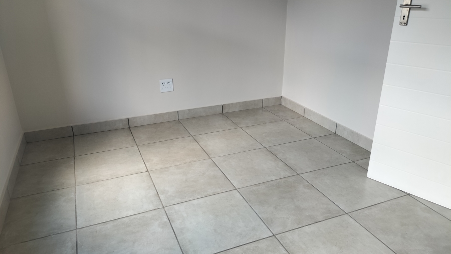 2 Bedroom Property for Sale in Raslouw Gauteng