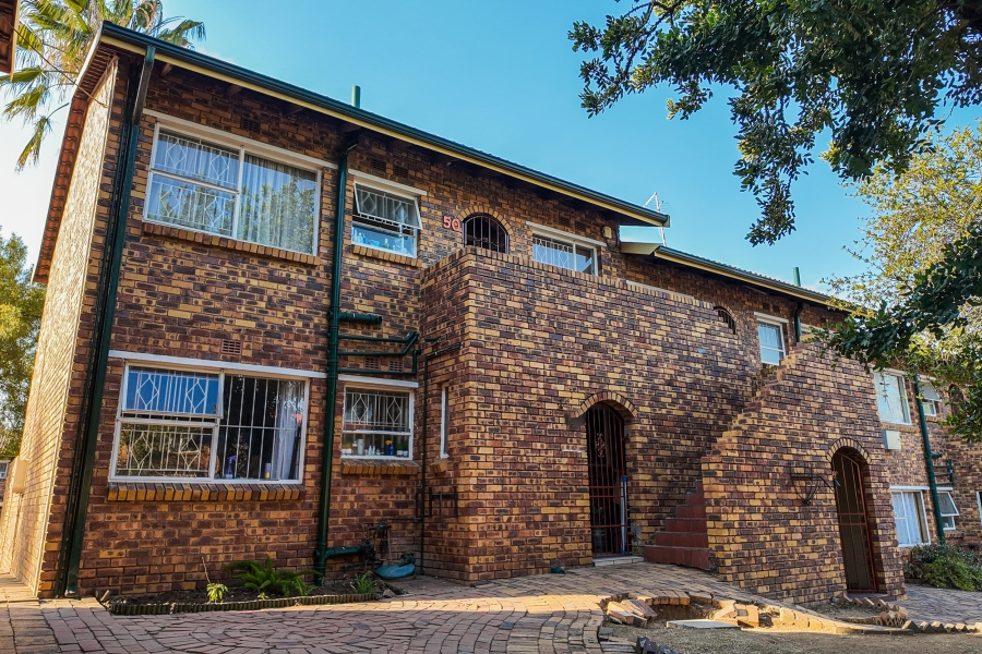2 Bedroom Property for Sale in Buccleuch Gauteng